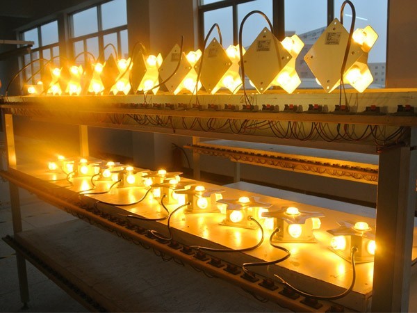 戶外防水七彩壁燈