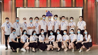 亮麗龍-辦公室人員大合照