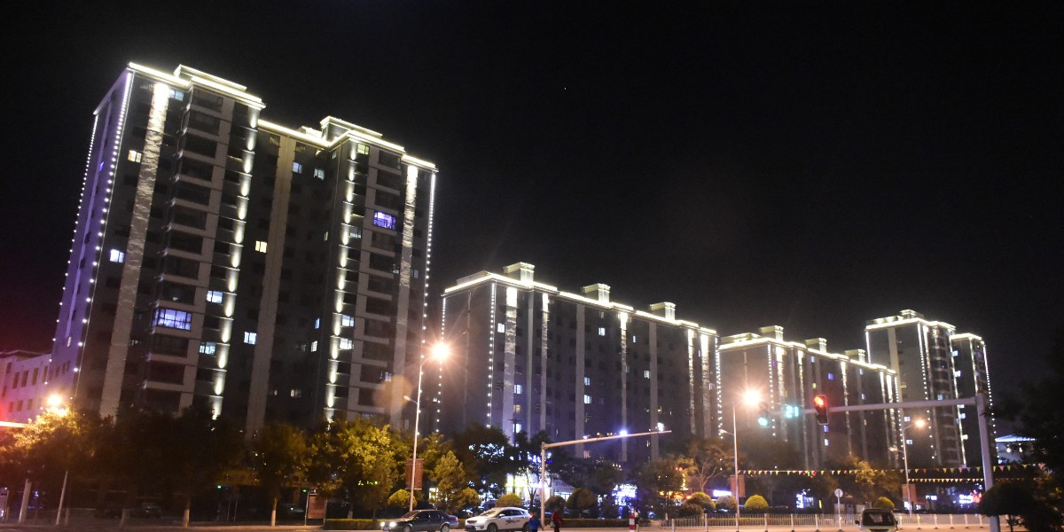 亮麗龍照明和您聊下選擇戶外亮化燈具時需要注意事項